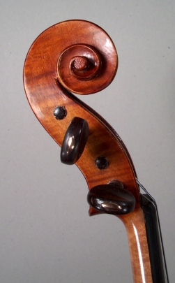 Violon entier fait par Eugne Guinot en 1960. Tte.