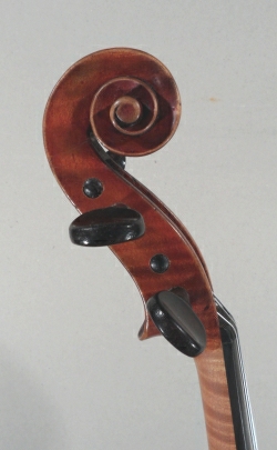 Violon entier Auguste Chevrier  Beauvais, 1894. Tte.