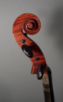 violon entier René Jacquemin de 1931. Tête.