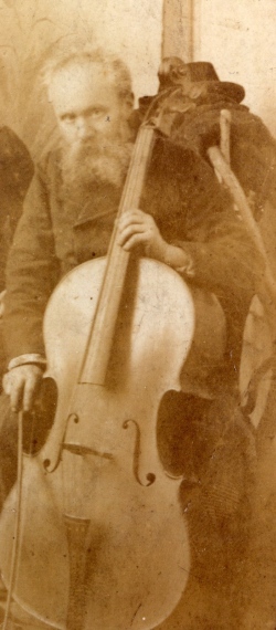 Louis-Nicolas Mougenot, luthier à Mirecourt.