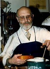 René Quenoil, Luthier à Paris.